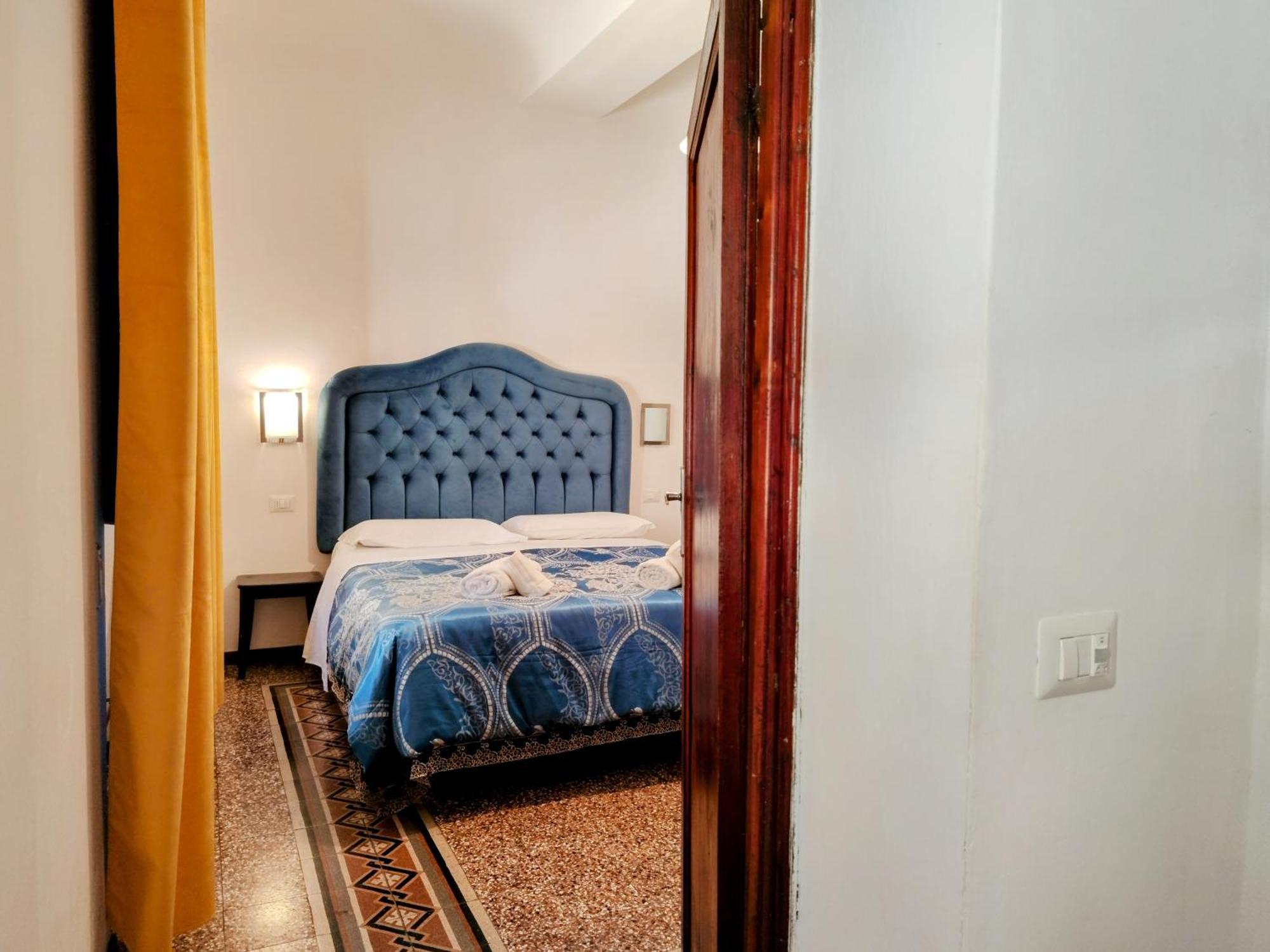 Residenza Martin Hotel Флоренция Стая снимка